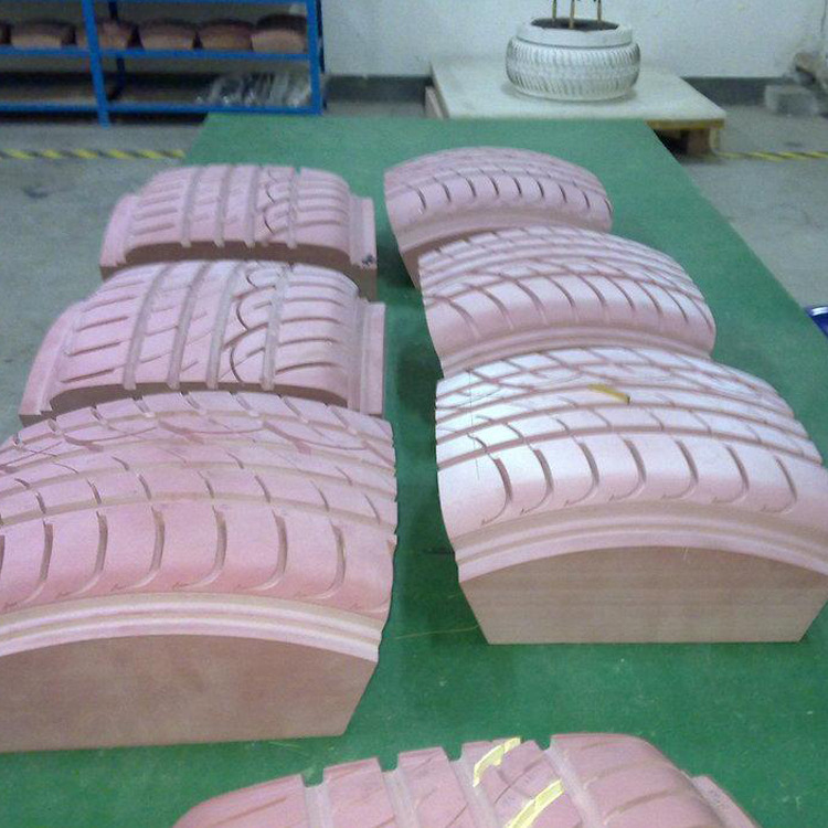 翻模輪胎模具硅膠用多少硬度的膠 ？